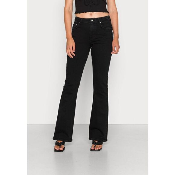 Old Navy Women's High Rise Wow Flare Jeans in Black Jack size 6 - Picture 1 of 8